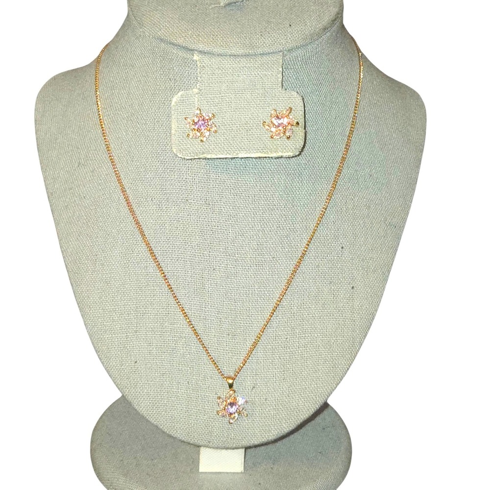 Vintage Unmarked Jewelry Set Women 18" Pink Gold Tone Swirl CZ Necklace Set